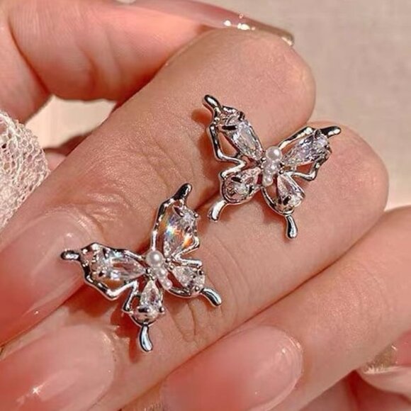 Butterfly zircon earrings - Picture 1 of 6
